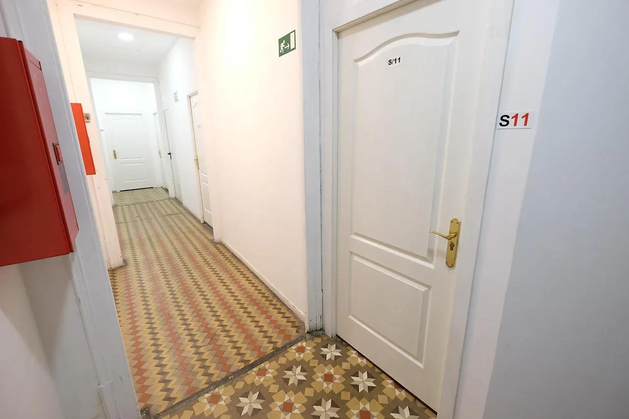 Lenin Hostel Barcelona 2*,  Španělsko