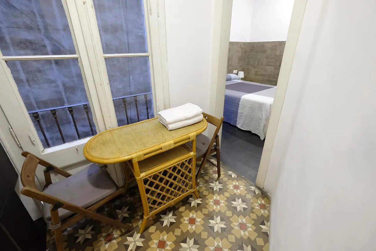 Lenin Hostel Barcelona